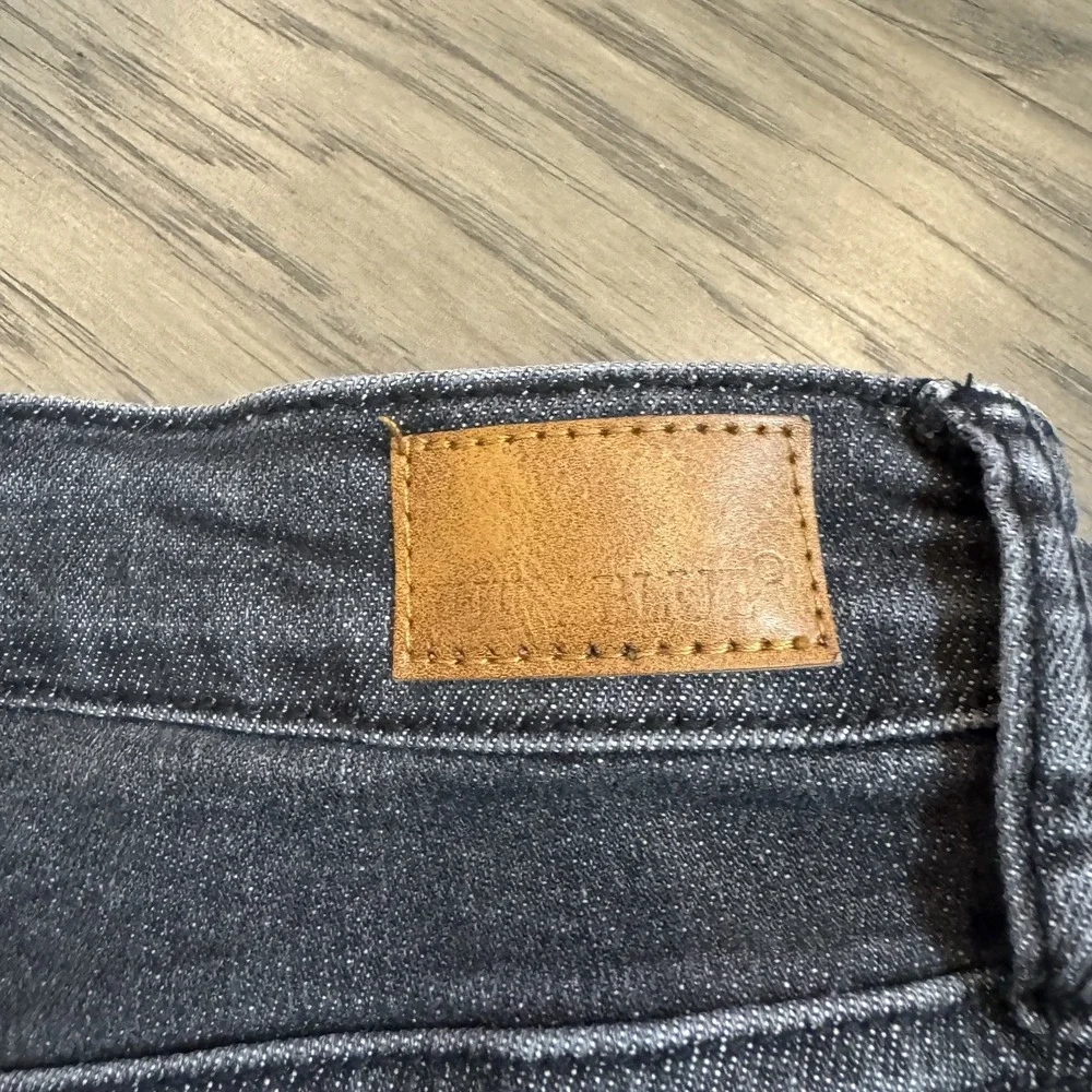Judy Blue Jeans JB88130 Boyfriend Fit Black Stretch Denim Mid-Rise Size 5/27 - Picture 10 of 11